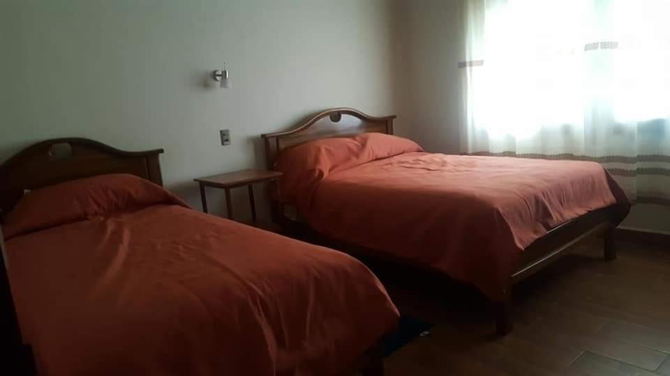 Hotel El Super 8 산타 크루즈 드 라 시에라 외부 사진